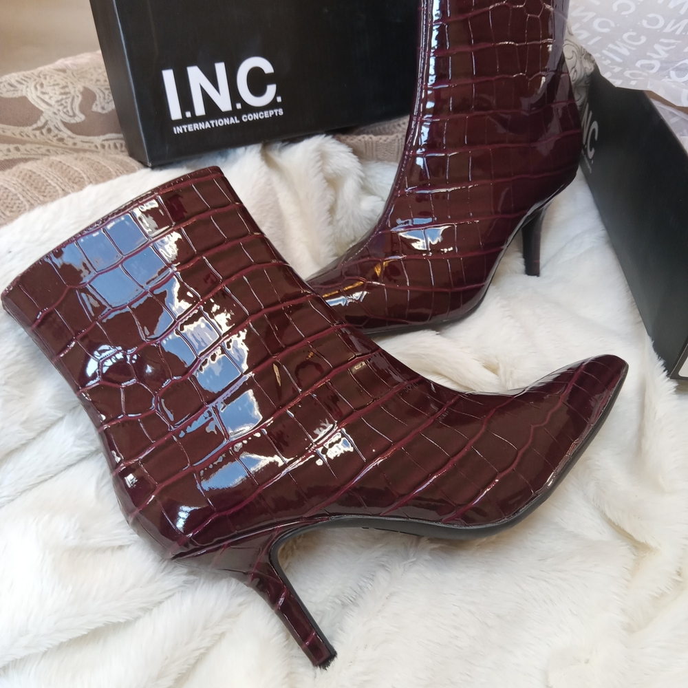 INC International Concepts Women Burgundy Croc-Embossed Patent Ankle Boots